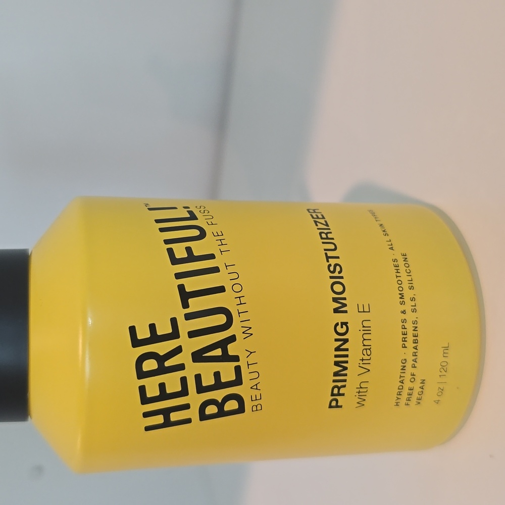 Here Beautiful Priming Moisturizer with Vitamin E